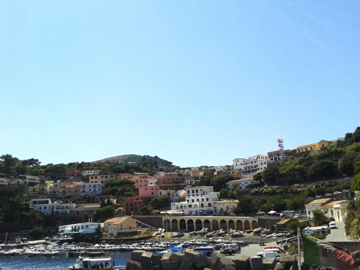 Appartamento Al Centro Di Ustica Isola di Ustica Exterior foto