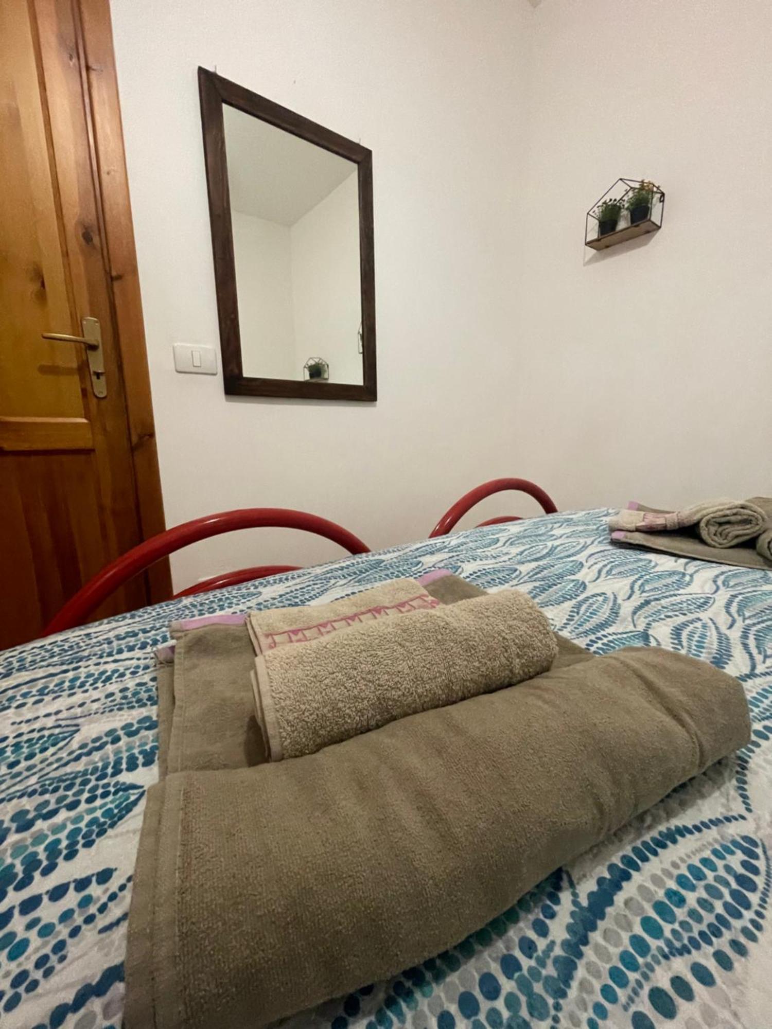 Appartamento Al Centro Di Ustica Isola di Ustica Exterior foto